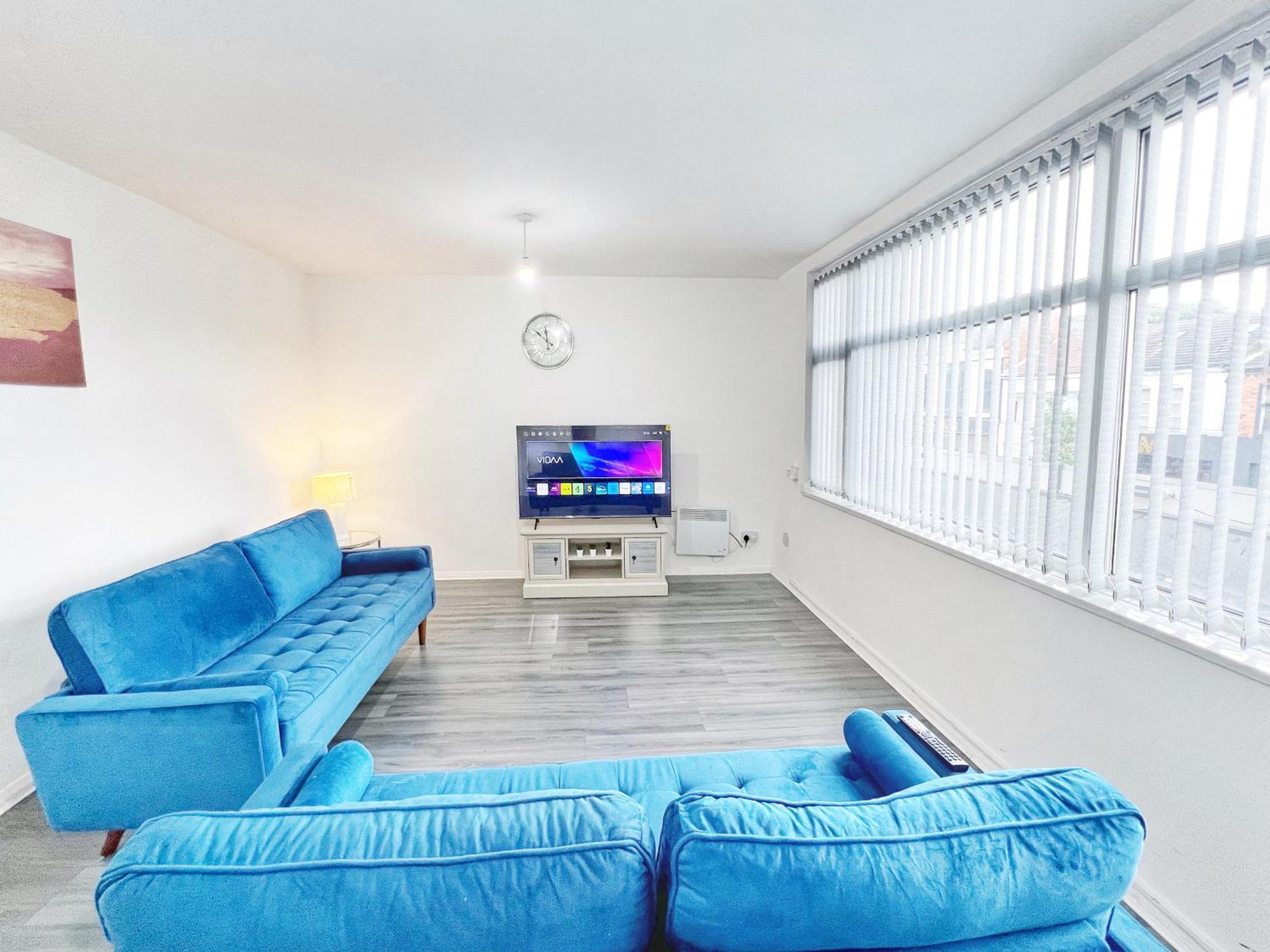 Rusholme Apartment - Sleeps 4 Манчестър Екстериор снимка
